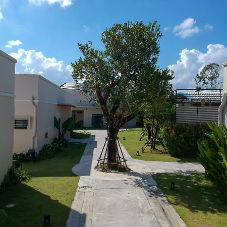 Toledo Pool Villa Nakhon Szi Thammarat Kültér fotó