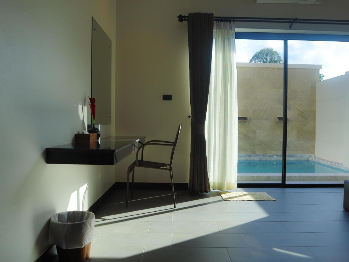 Toledo Pool Villa Nakhon Szi Thammarat Kültér fotó